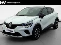 Blanc Utilisé 2024 Renault Captur Evolution SUV | 18 890 € (Prix juste)