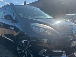Noir Utilisé 2014 Renault Scénic III Bose Edition Monospace | 7 999 € (Prix juste)