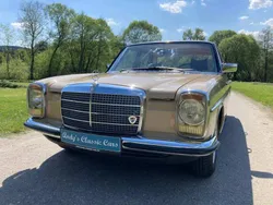Beige Utilisé 1974 Mercedes 230 Berline | 19 900 €
