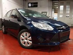 Bleu Utilisé 2011 Ford Focus Ambiente Berline | 7 490 €