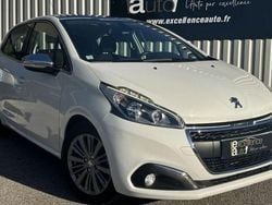 Blanc Occasion 2017 Peugeot 208 Allure Citadine | 6 990 € (Prix juste)