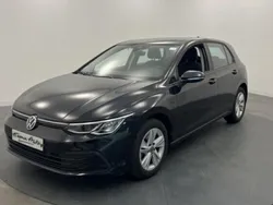 Utilisé 2020 VW Golf VII Life Berline | 22 900 € (Prix assez cher)