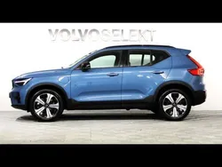 Bleu Utilisé 2023 Volvo XC40 Plus SUV | 39 900 € (Prix juste)