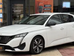 Blanc Utilisé 2022 Peugeot 308 Allure Berline | 16 480 € (Prix juste)