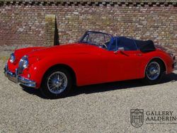 Rouge Utilisé 1960 Jaguar XK Cabriolet | 119 500 €