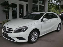 Blanc Utilisé 2014 Mercedes A180 Berline | 14 950 € (Prix juste)