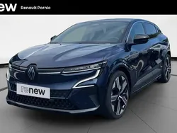 Bleu Utilisé 2023 Renault Mégane Iconic Berline | 28 990 € (Prix juste)