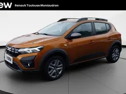 Orange Utilisé 2023 Dacia Sandero Expression Citadine | 16 490 € (Prix juste)