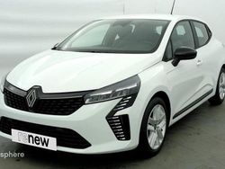 Blanc Utilisé 2024 Renault Clio V Evolution Berline | 19 288 € (Prix juste)