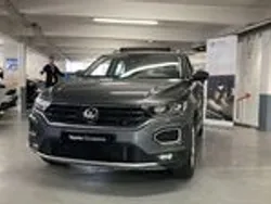 Gris Utilisé 2021 VW T-Roc Style SUV | 25 299 € (Prix juste)