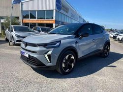 Gris Nouvelle 2025 Renault Captur Techno SUV | 29 980 € (Prix juste)