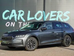 Gris Utilisé 2025 Skoda Octavia Selection | 32 990 € (Prix juste)