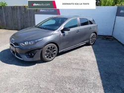 Gris Utilisé 2024 Kia Ceed GT-Line Berline | 28 490 € (Prix assez cher)