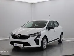 Blanc Nouvelle 2024 Renault Clio V Evolution Berline | 17 299 € (Bon prix)