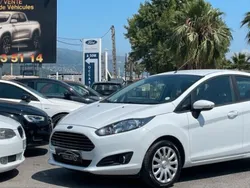 Blanc Utilisé 2015 Ford Fiesta Titanium Citadine | 7 990 € (Prix juste)