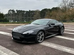 Aston Martin V12 Vantage
