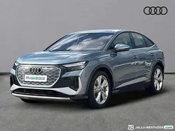 Bleu geyser métallisé Utilisé 2024 Audi Q4 Sportback e-tron Design SUV | 42 990 €