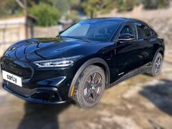 Noir Occasion 2023 Ford Mustang Mach-E Standard Range SUV | 33 290 € (Prix juste)