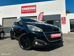 Noir Utilisé 2018 Peugeot 208 Citadine | 9 990 € (Prix juste)
