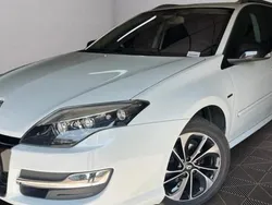 Blanc Utilisé 2013 Renault Laguna III Bose Edition Break | 9 999 € (Prix assez cher)