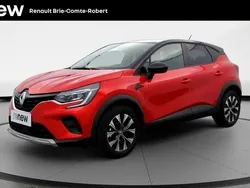 Rouge Utilisé 2024 Renault Captur Evolution SUV | 17 380 € (Bon prix)