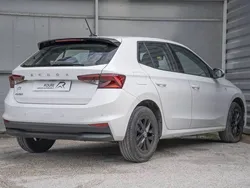 Blanc Utilisé 2023 Skoda Fabia Ambition | 14 990 € (Prix juste)