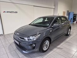Gris ardoise mã©tallisã© Utilisé 2023 Kia Rio Active Berline | 14 499 € (Prix juste)