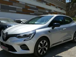 Utilisé 2021 Renault Clio V LIMITED Citadine | 15 990 € (Prix juste)