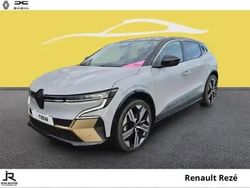 Gris rafale / toit noir étoilé Utilisé 2023 Renault Mégane Iconic SUV | 25 990 € (Bon prix)