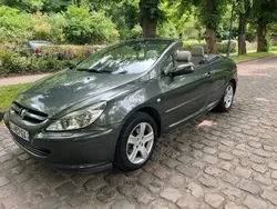 Utilisé 2004 Peugeot 307 CC Cabriolet | 2 999 €