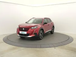 Rouge Utilisé 2022 Peugeot e-2008 Allure SUV | 18 290 € (Prix juste)