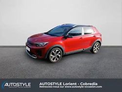 Rouge grenadine métallisé / toit noir Occasion 2021 Kia Stonic GT-Line SUV | 14 990 € (Prix juste)