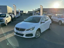 Blanc Utilisé 2021 Peugeot 308 Allure Berline | 15 990 € (Bon prix)