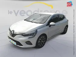 Blanc Utilisé 2022 Renault Clio V Intens Berline | 18 499 € (Prix juste)