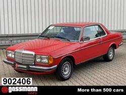 Rouge Utilisé 1980 Mercedes 280 Coupé | 32 900 €