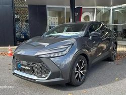Gris Utilisé 2025 Toyota C-HR Design SUV | 33 990 €