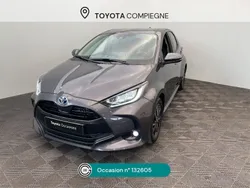 Gris Utilisé 2023 Toyota Yaris Hybrid Design Citadine | 20 490 € (Prix juste)