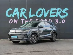 Gris Utilisé 2024 VW Tiguan Elegance SUV | 47 890 €