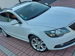 Blanc Utilisé 2015 Skoda Superb Elegance Break | 10 250 €