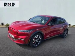 Rouge Utilisé 2023 Ford Mustang Mach-E Premium SUV | 37 990 € (Prix cher)
