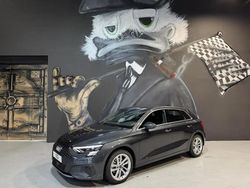 Gris Utilisé 2023 Audi A3 Business Berline | 25 990 € (Prix juste)