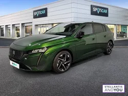 Vert Utilisé 2023 Peugeot 308 Allure Berline | 22 480 € (Prix juste)