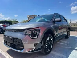Gris Utilisé 2024 Kia e-Niro 2 SUV | 36 590 € (Prix juste)