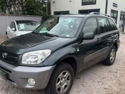 Noir Occasion 2004 Toyota RAV4 SUV | 10 900 €