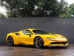 Jaune Utilisé 2021 Ferrari SF90 Coupé | 357 431 €