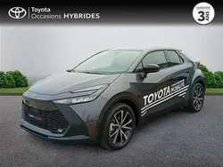 Utilisé 2025 Toyota C-HR Design SUV | 32 990 € (Prix juste)