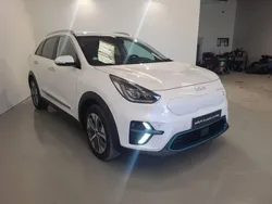 Blanc Utilisé 2022 Kia e-Niro 2 SUV | 22 580 € (Bon prix)