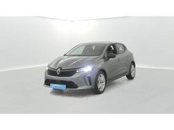 Gris Utilisé 2024 Renault Clio V Evolution Citadine | 15 990 € (Prix juste)