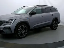Gris Utilisé 2023 Renault Espace Esprit Alpine Monospace | 35 990 € (Prix juste)