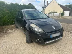 Utilisé 2010 Renault Clio III Dynamique Berline | 3 190 € (Bon prix)